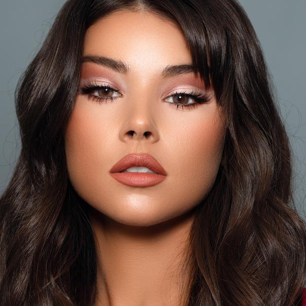 Soft glam look at Laurance, Dubai