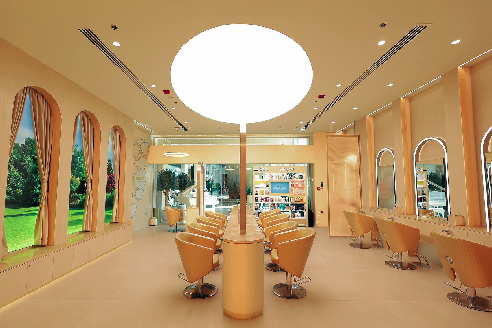 Styling floor under the round skylight